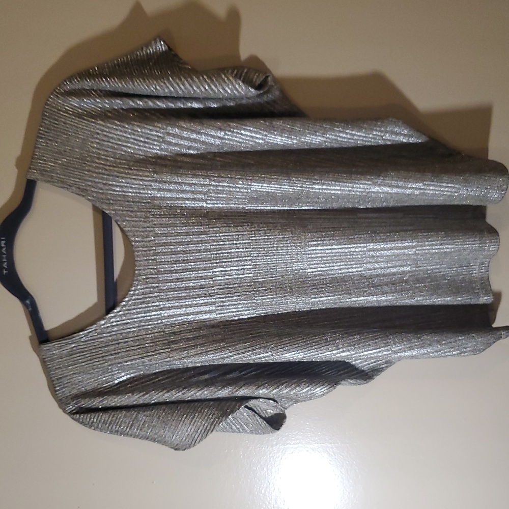 Kim & Cami Metallic Knit Top
